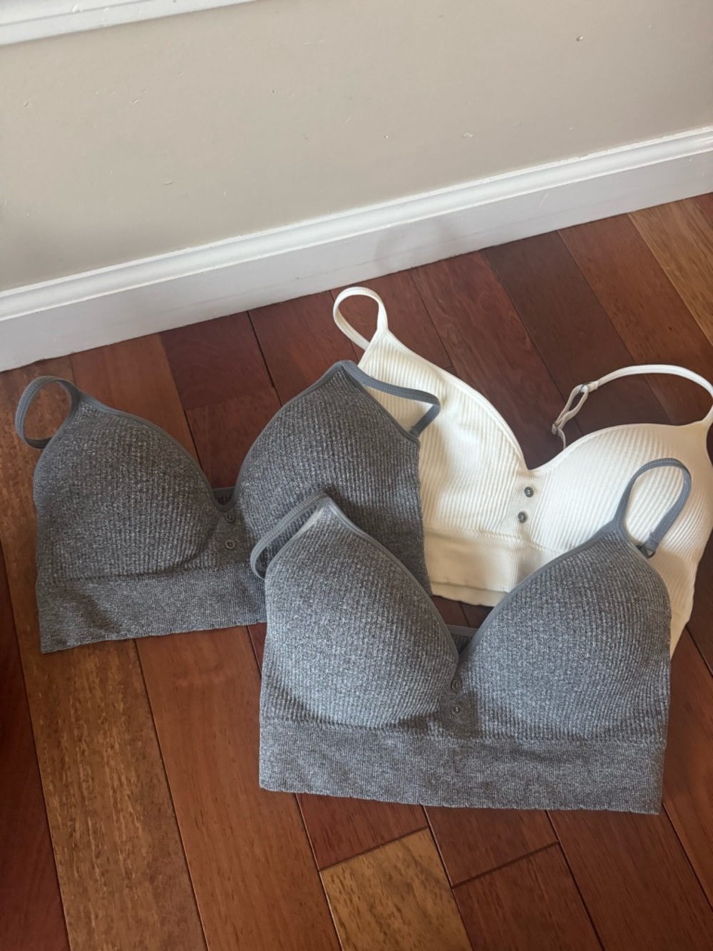 Lucky Brand Ribbed Wireless Bralette Trio in Gray & White